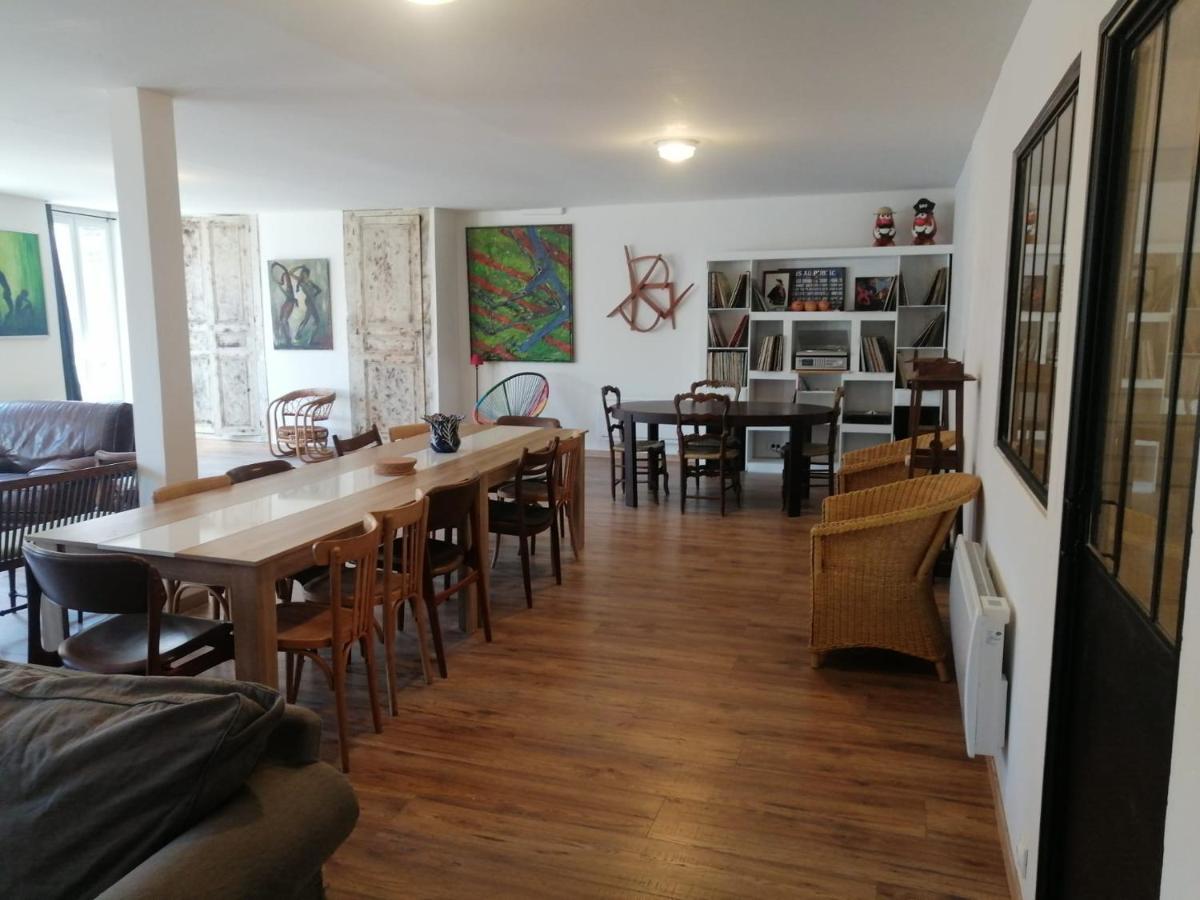 Logement Entier Spacieux Et Confortable A 1 H De Paris Courtenay  Dış mekan fotoğraf