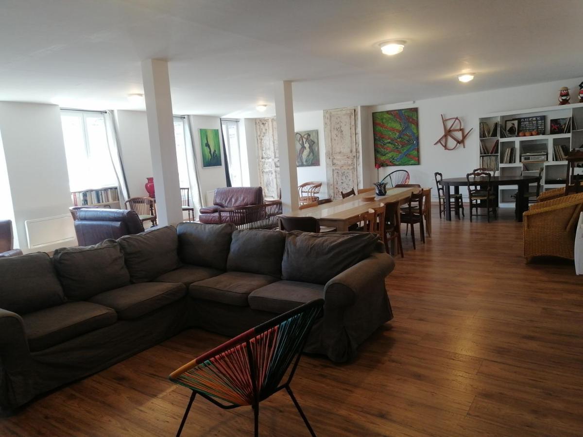 Logement Entier Spacieux Et Confortable A 1 H De Paris Courtenay  Dış mekan fotoğraf