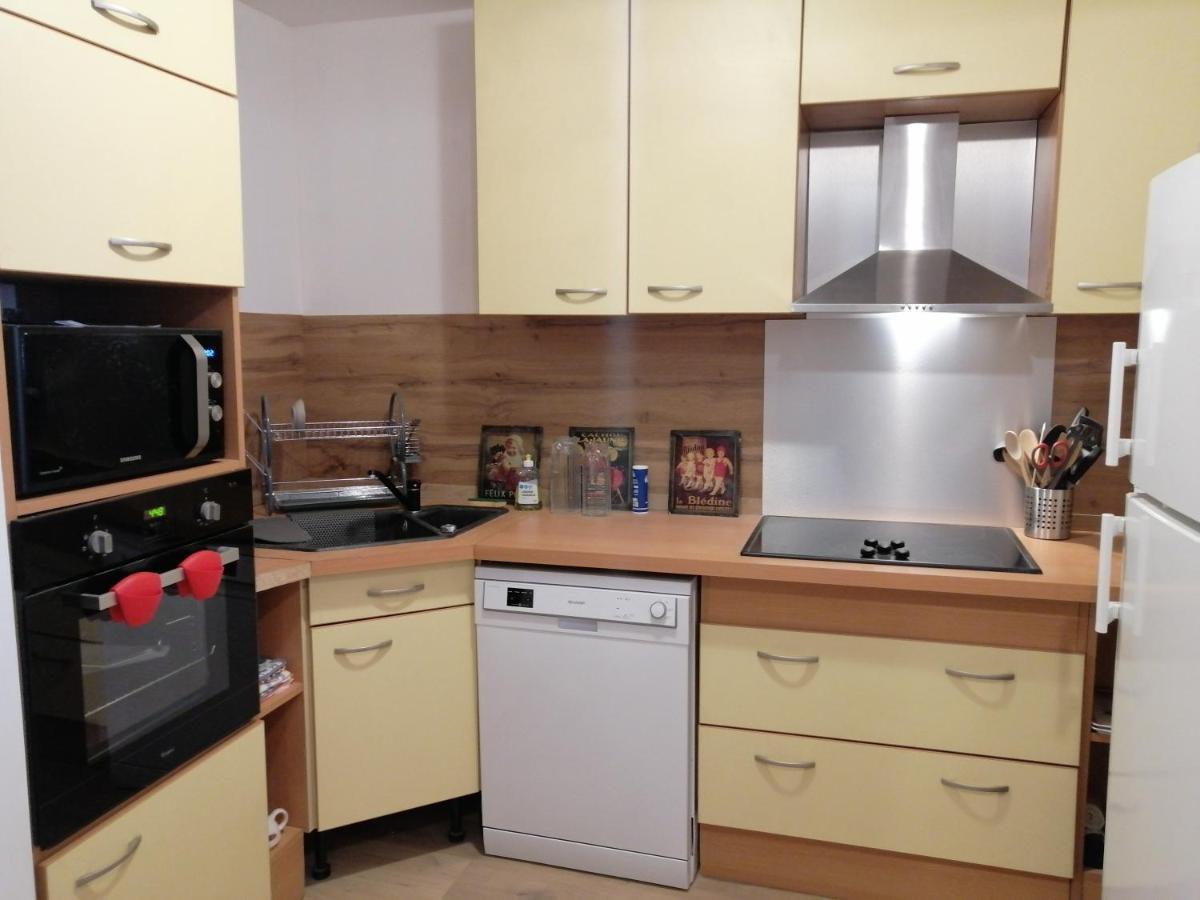 Logement Entier Spacieux Et Confortable A 1 H De Paris Courtenay  Dış mekan fotoğraf